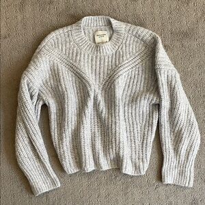 Abercrombie & Fitch Gray Sweater